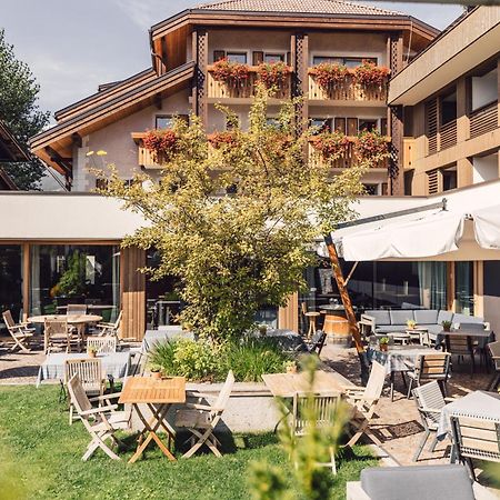 Hotel Restaurant Langgenhof Brunico Dış mekan fotoğraf