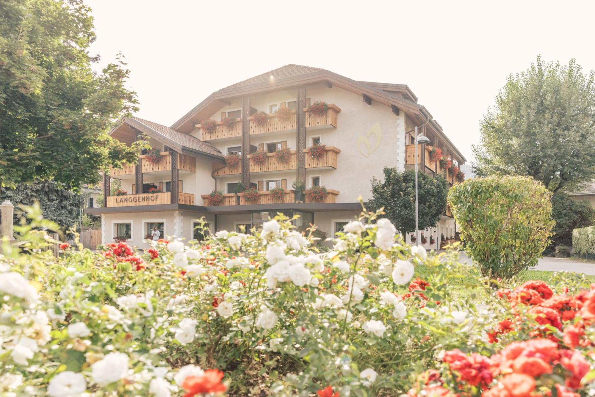 Hotel Restaurant Langgenhof Brunico Dış mekan fotoğraf